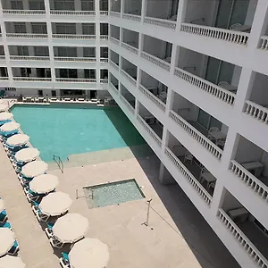 Hotel Blue Sea Lagos De Cesar