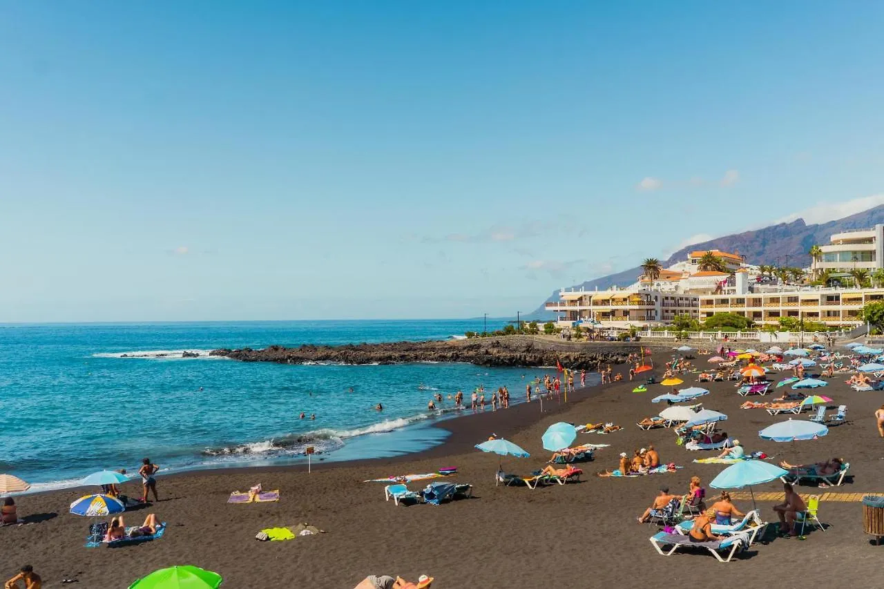 Arena Nest Hostel Puerto de Santiago  0*, Puerto de Santiago (Tenerife) España